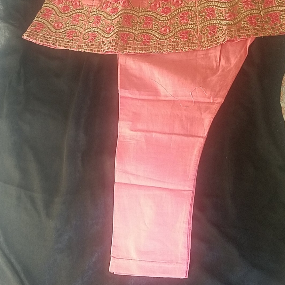 Dress - Picture 3 of 4